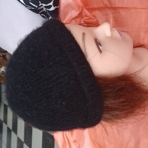 Gene Meyer 100% Cashmere Beanie, Black